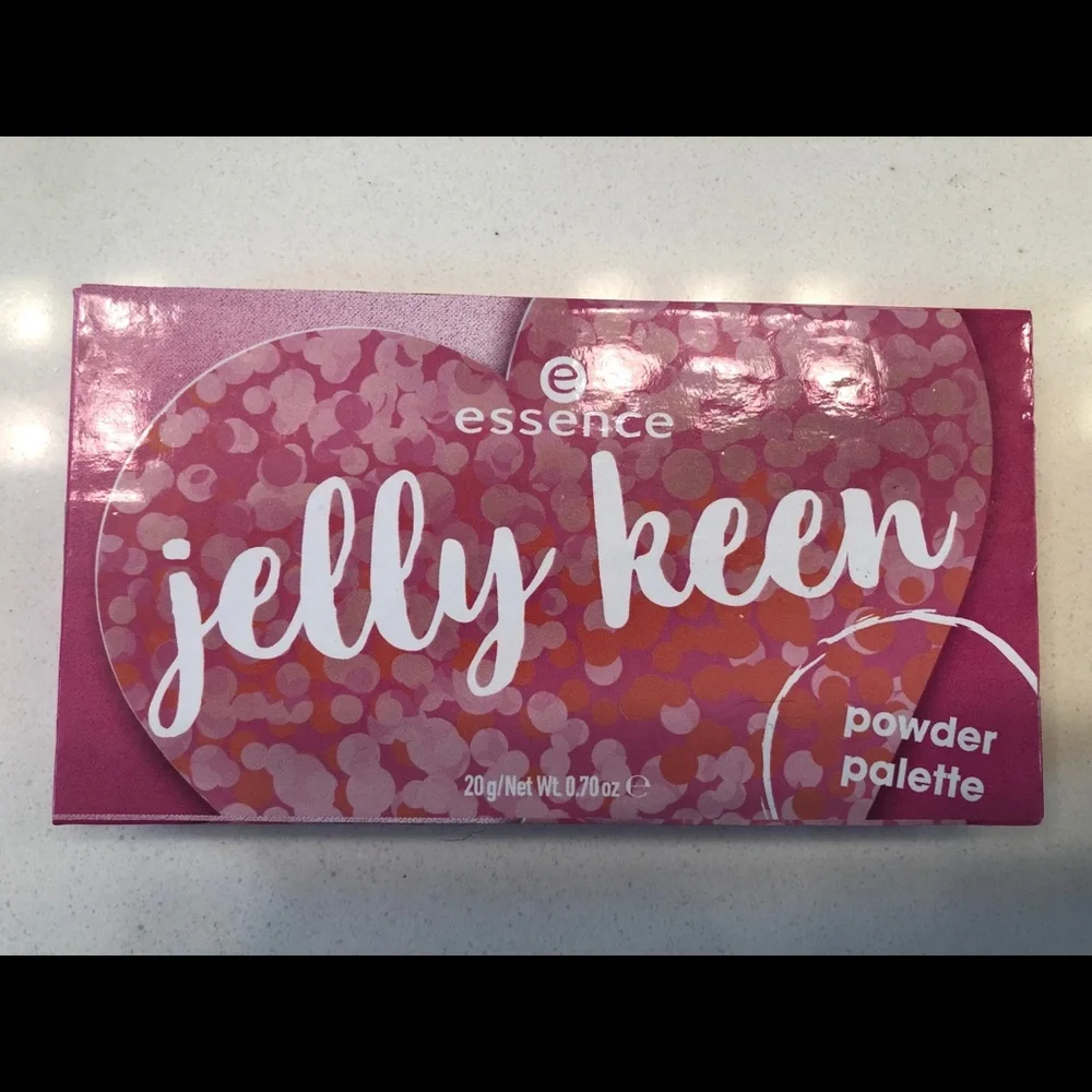essence jelly keen Powder Palette and Highlighter
